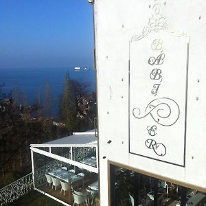 Bab-I Zer Hotel